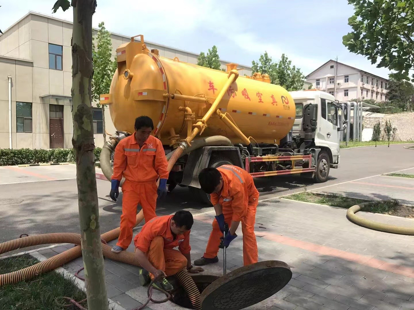 资溪化粪池清理与5-8吨吸粪车施工效率分析